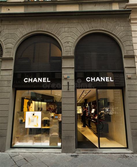 italy buy chanels|chanel outlet in italy.